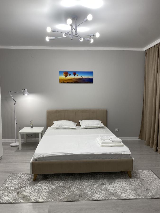 Уютная 1 Комнатная Freedom Apartment อัสตานา ภายนอก รูปภาพ