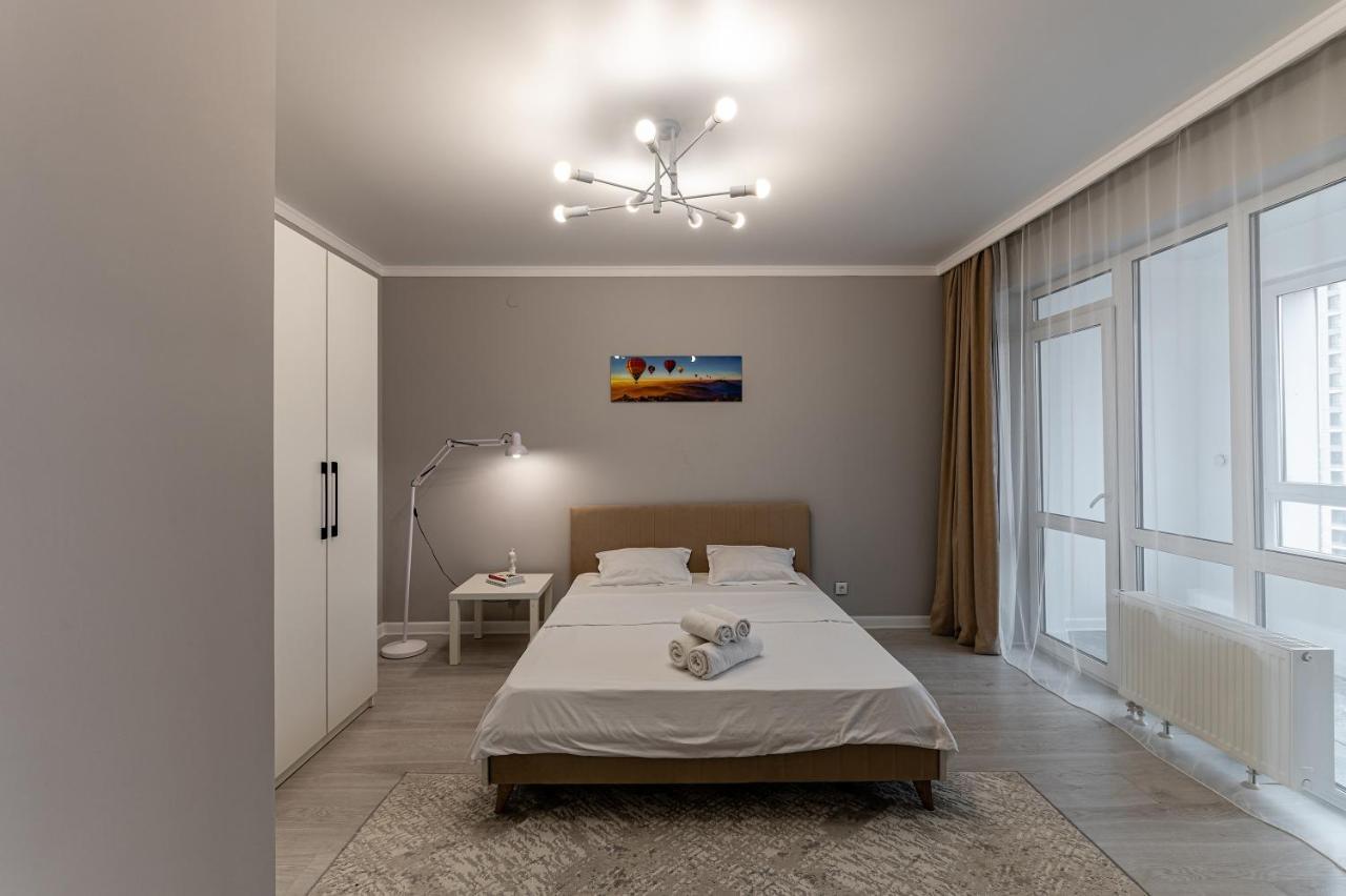 Уютная 1 Комнатная Freedom Apartment อัสตานา ภายนอก รูปภาพ