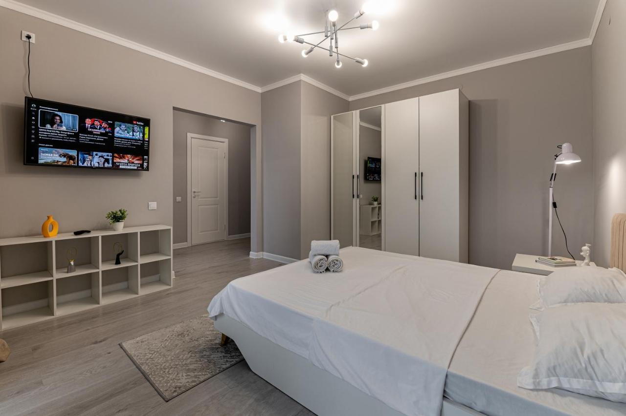 Уютная 1 Комнатная Freedom Apartment อัสตานา ภายนอก รูปภาพ